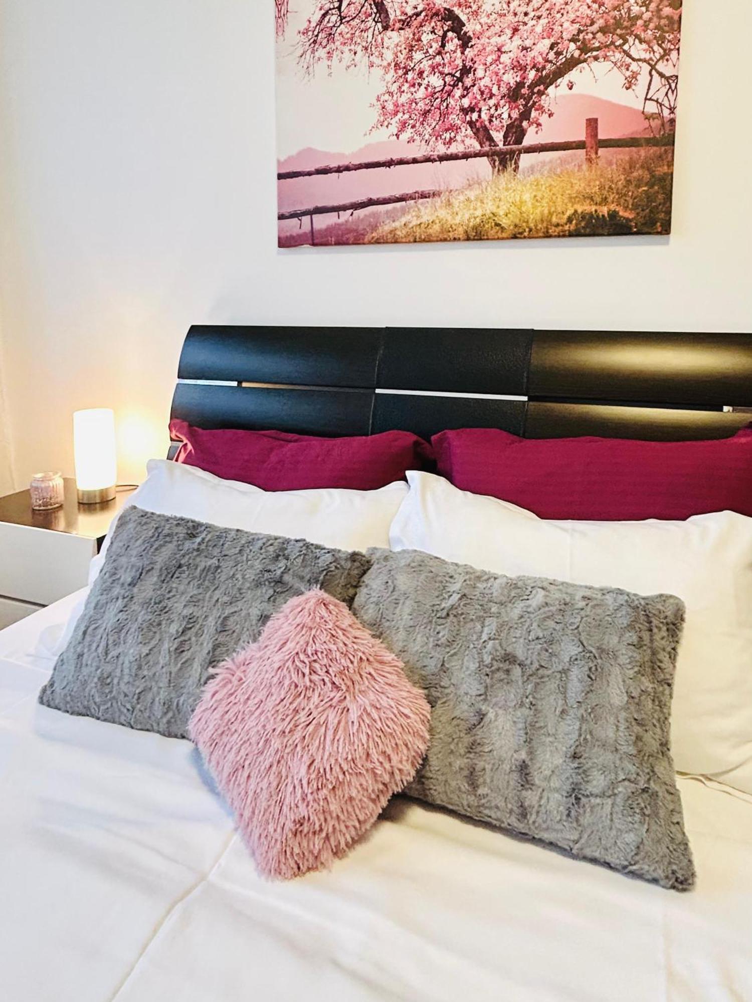 Apartamento Chic Escape One - Free Parking Braşov Exterior foto